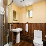 The Greenhill 4*