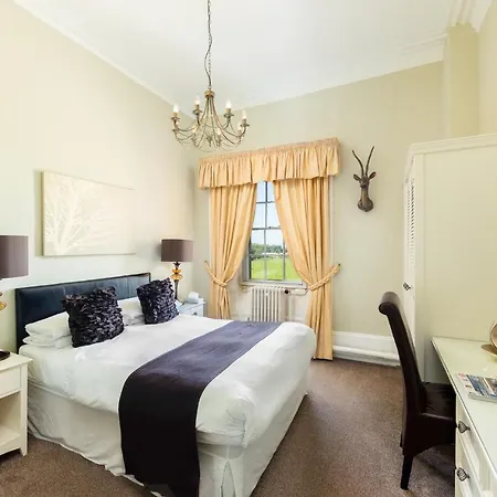 The Greenhill 4*