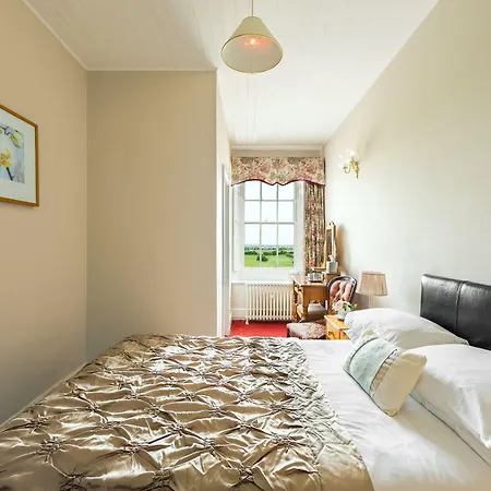 Couette-café The Greenhill 4*