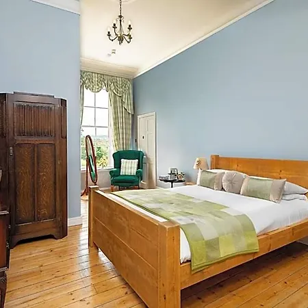Greenhill 4*